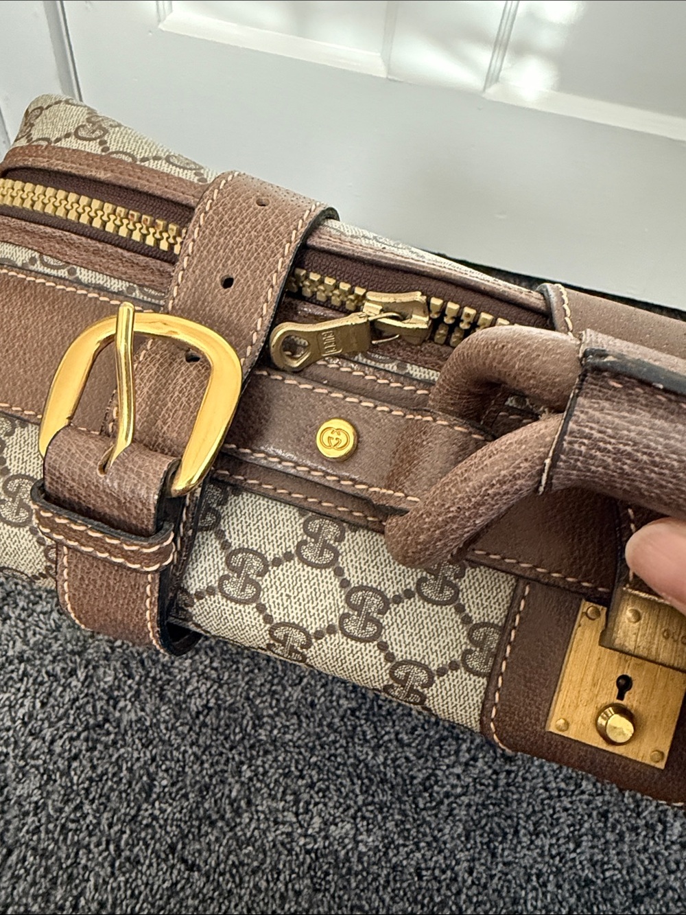 Authentic Gucci Monogram Suitcase Trunk Luggage Brown Gg Supreme Canvas - Picture 5 of 9